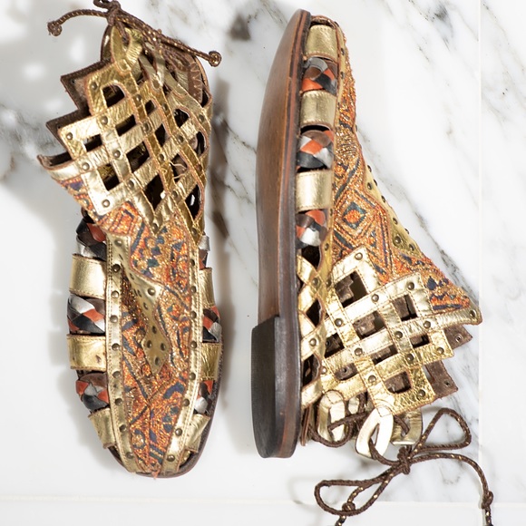 Vintage Spanish Leather Tapestry Gladiator Sandals - Picture 4 of 8